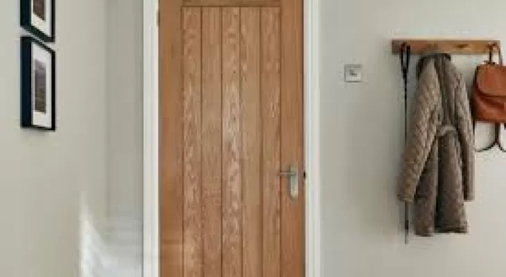 ساخت و انواع درب های چوبی