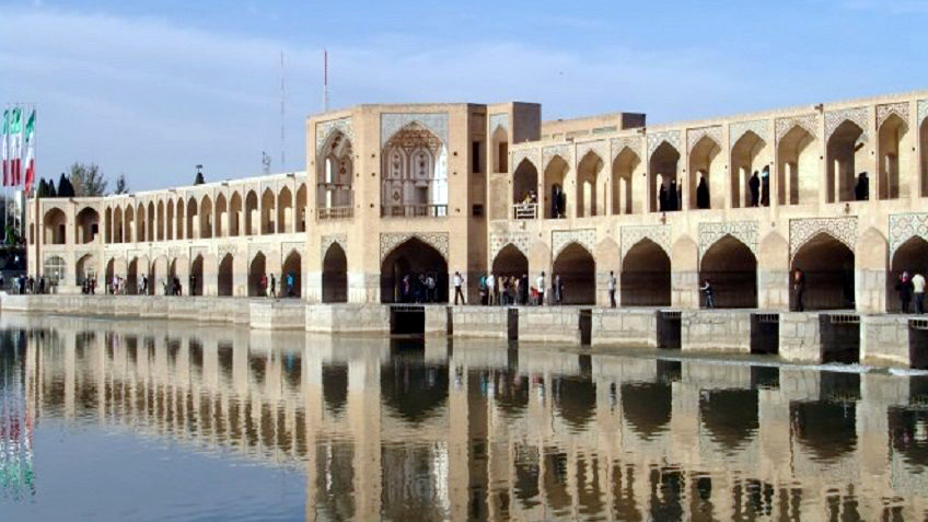 قدیمی‌ترین بناهای آجری در ایران