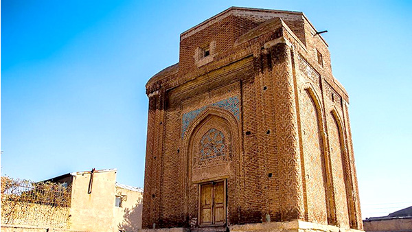 قدیمی‌ترین بناهای آجری در ایران