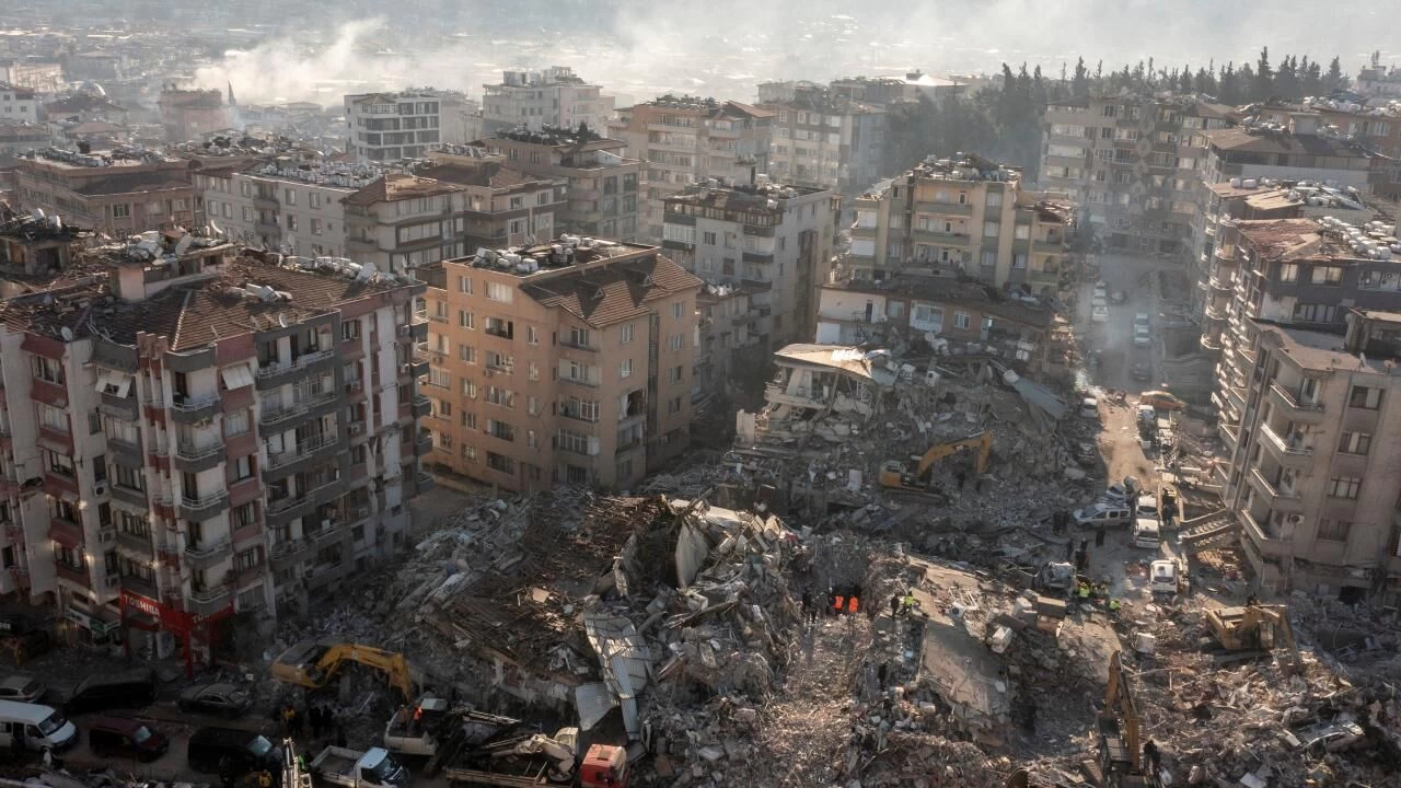 ۱۸۴ پیمانکار و ناظر ساختمانی مناطق زلزله زده ترکیه دستگیر شدند