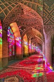 کاشی های هفت رنگ در مسجد نصیر الملک