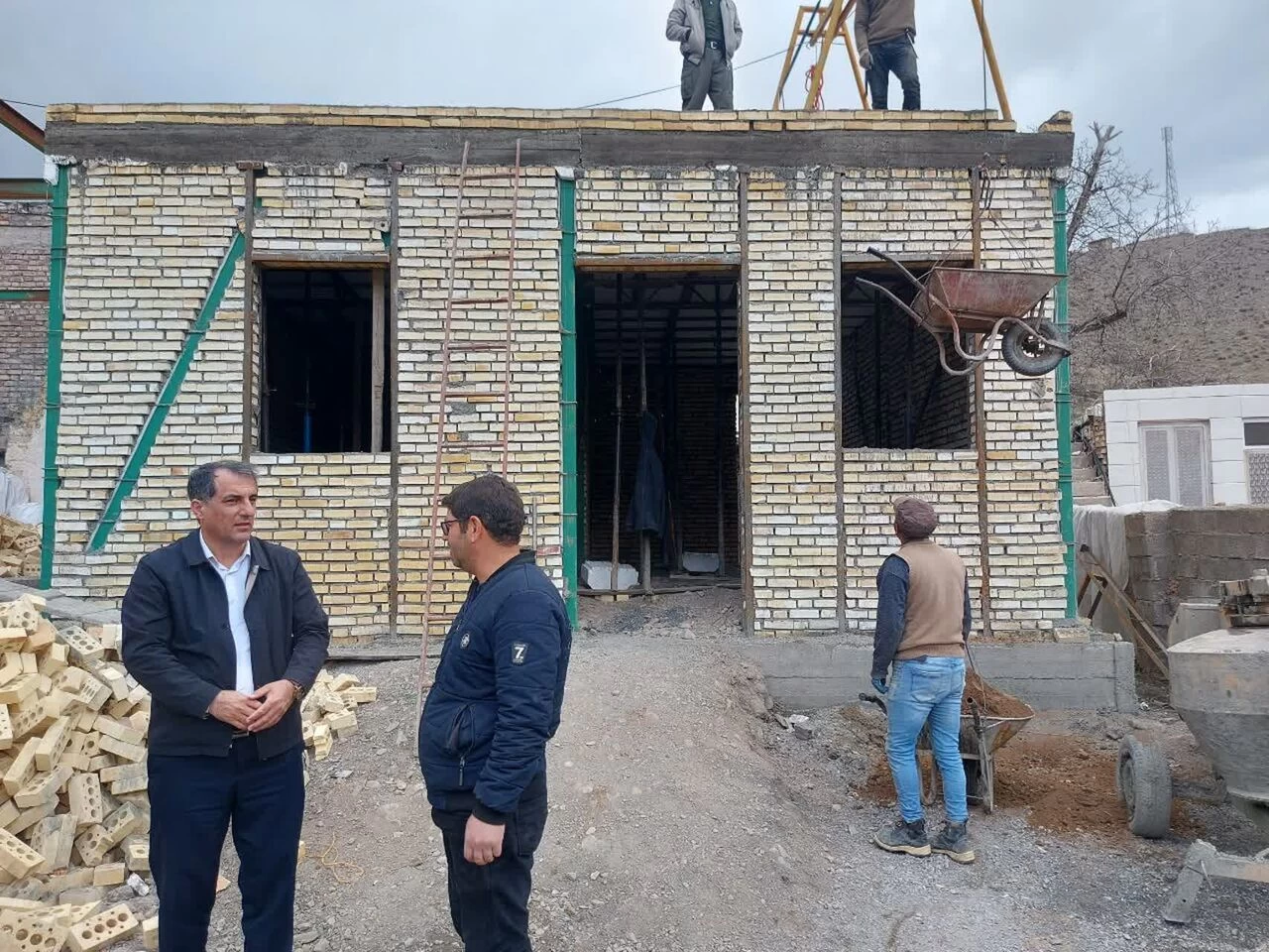 آغاز بازسازی بیش از هزار واحد مسکونی زلزله زده در خوی