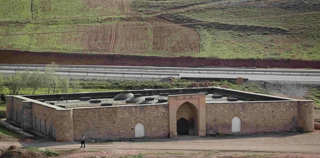 واگذاری ۲ مکان تاریخی در آذربایجان شرقی به بخش خصوصی