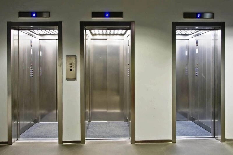 هنگام قطع برق در آسانسور چه باید کرد؟