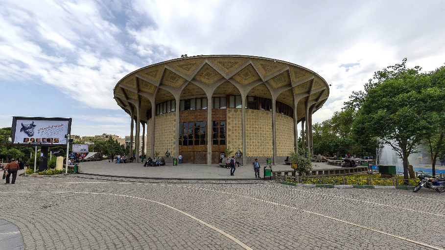 معماری ساختمان تئاتر شهر تهران