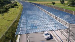 عزم اتریش برای ساخت یک بزرگراه مجهز به صفحات خورشیدی