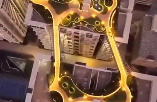 ویدیو/ ایده ای خلاقانه در هند؛ جاده سلامتی روی سقف آپارتمان ها!