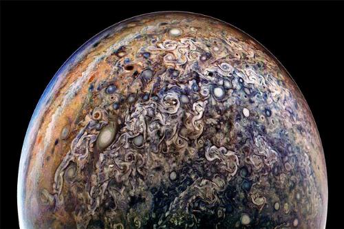 تصویر روز ناسا سه شنبه 16 دی 1404